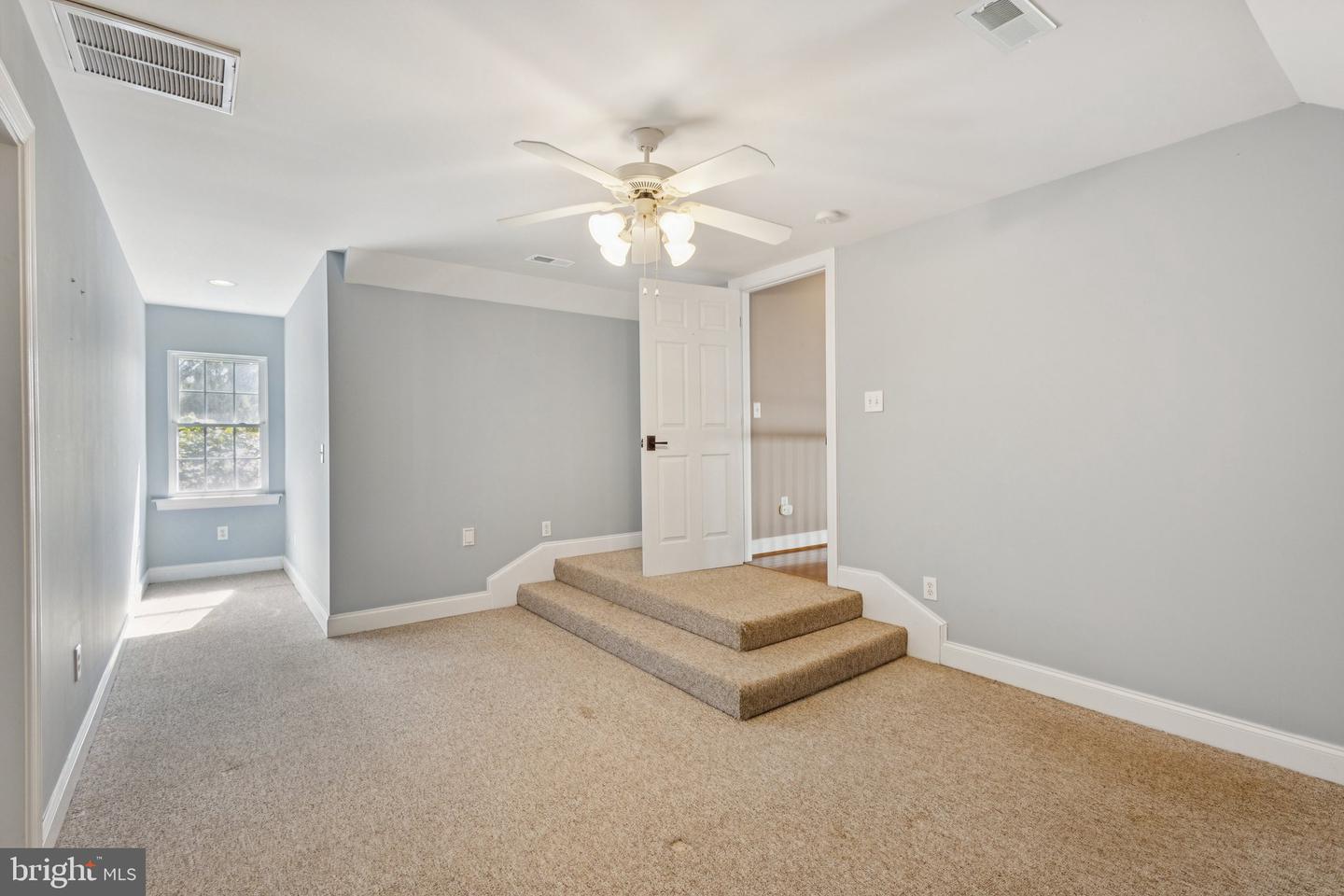 8612 Sandy Beach Ln Property Photo 41
