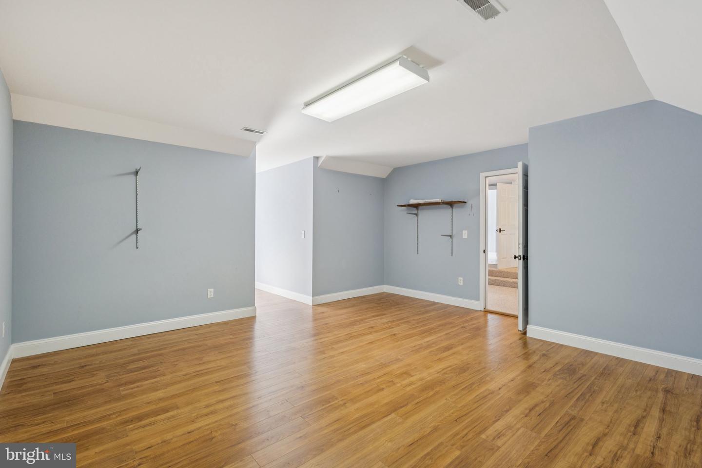 8612 Sandy Beach Ln Property Photo 44