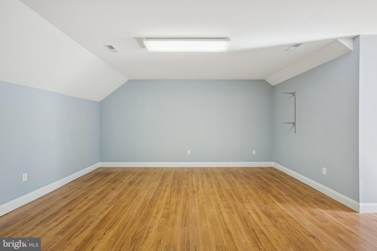 8612 Sandy Beach Ln Property Photo 45