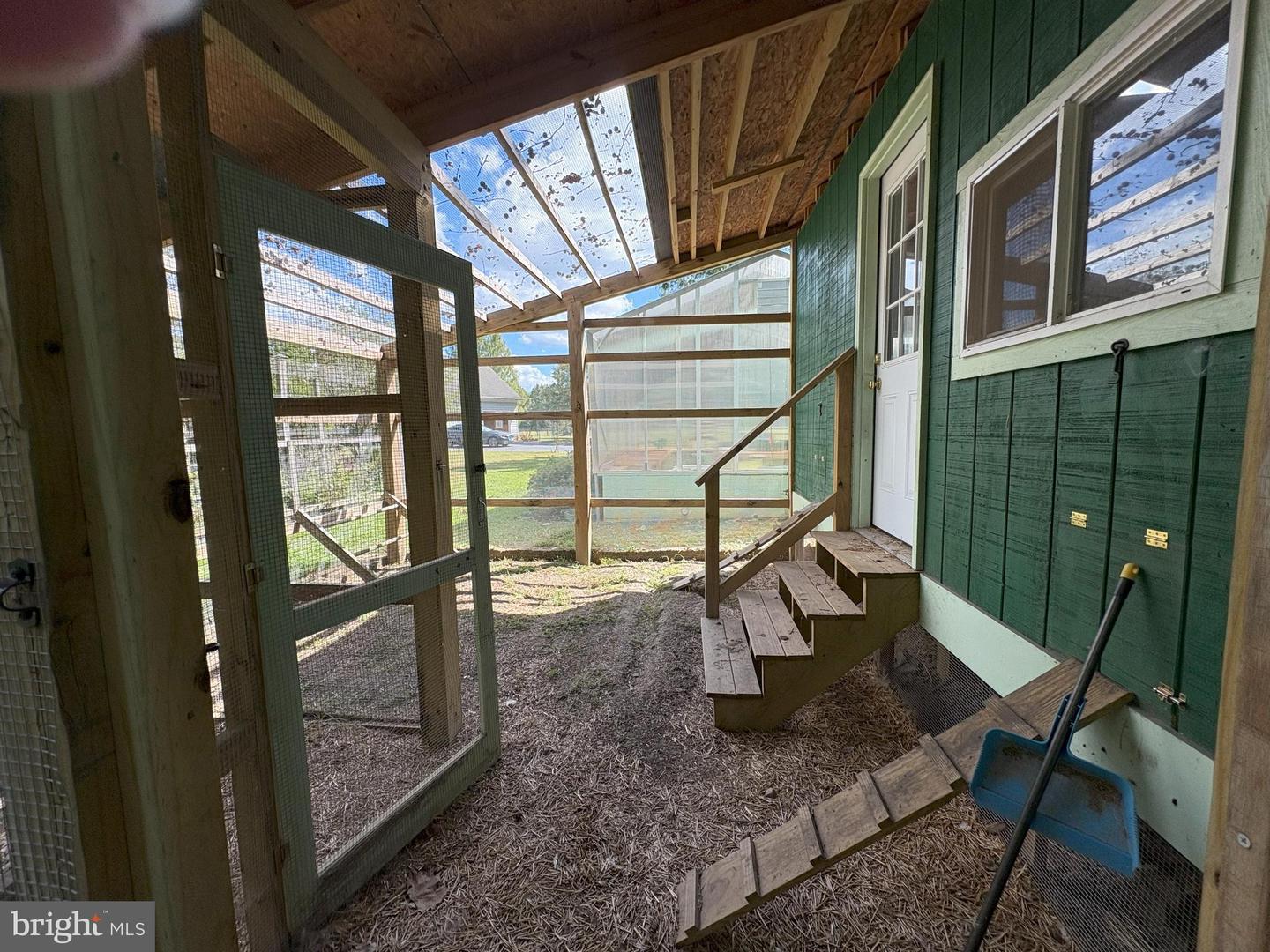 8612 Sandy Beach Ln Property Photo 60