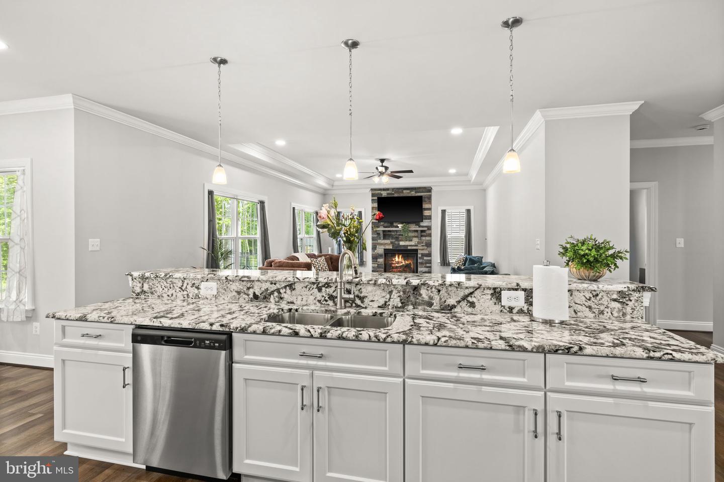 10776 Wisteria Ln Property Photo 3