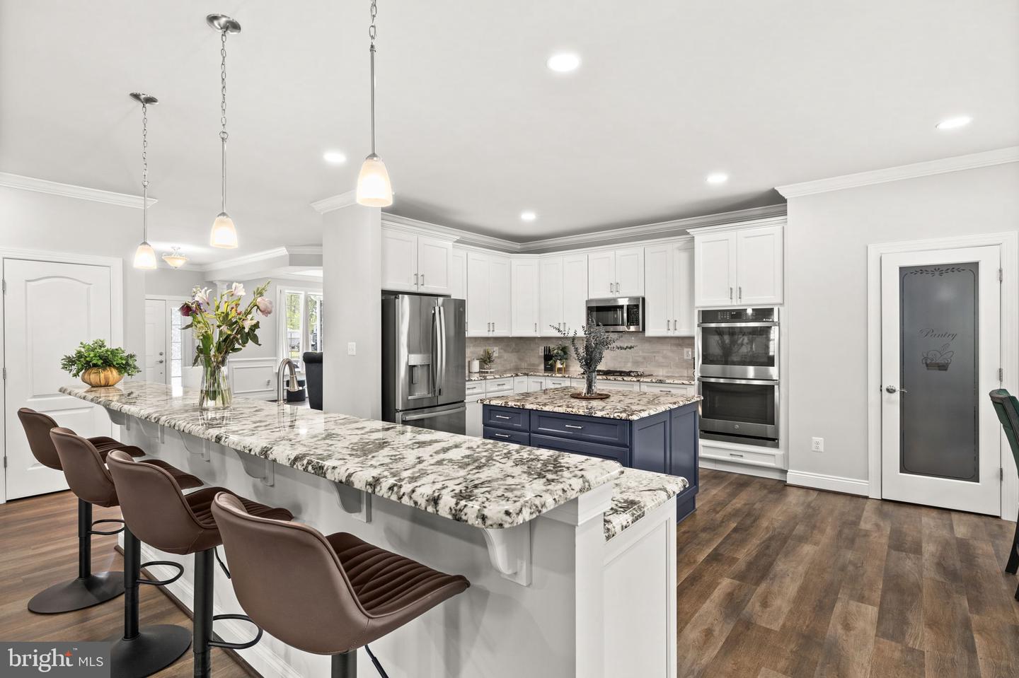 10776 Wisteria Ln Property Photo 5