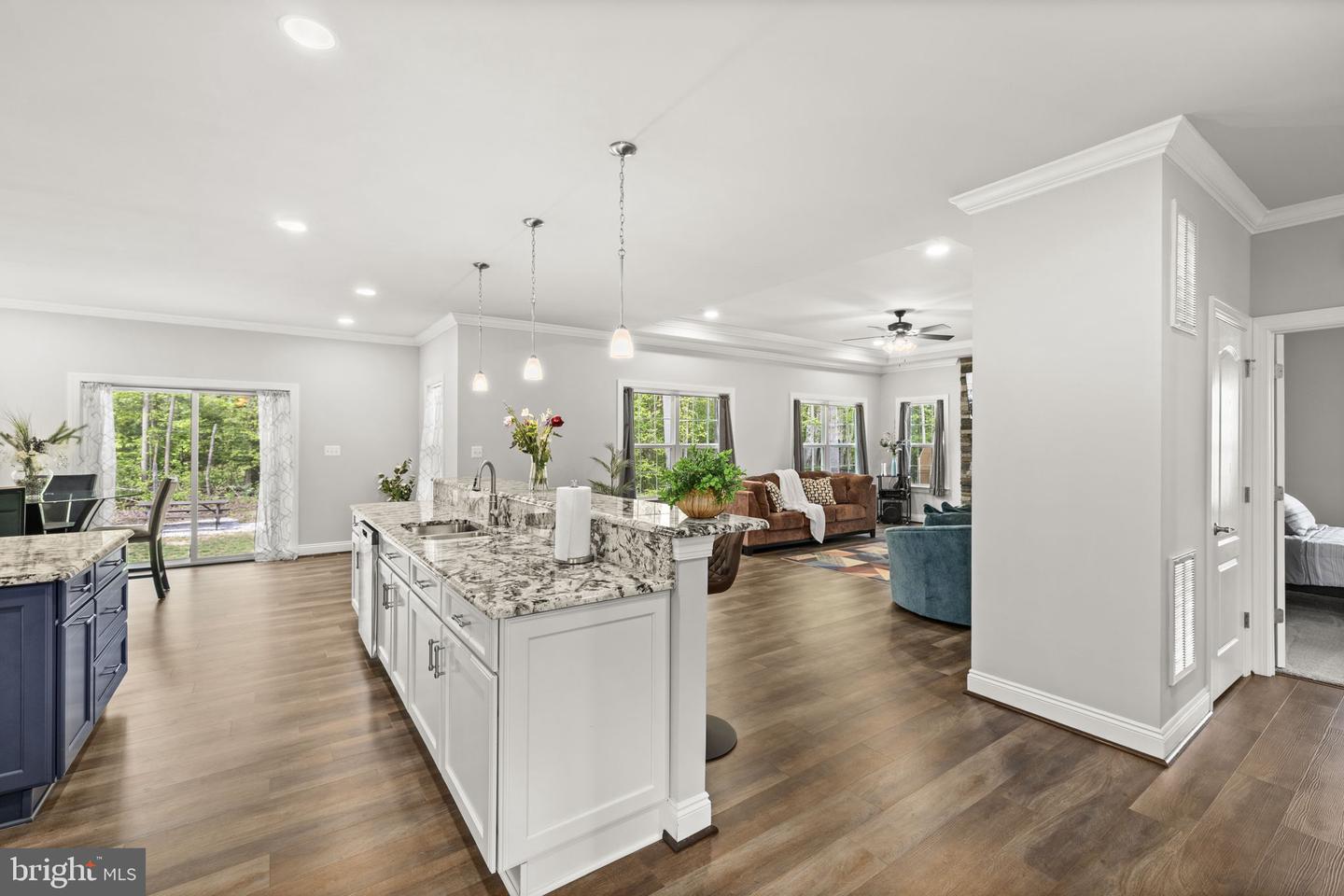 10776 Wisteria Ln Property Photo 6