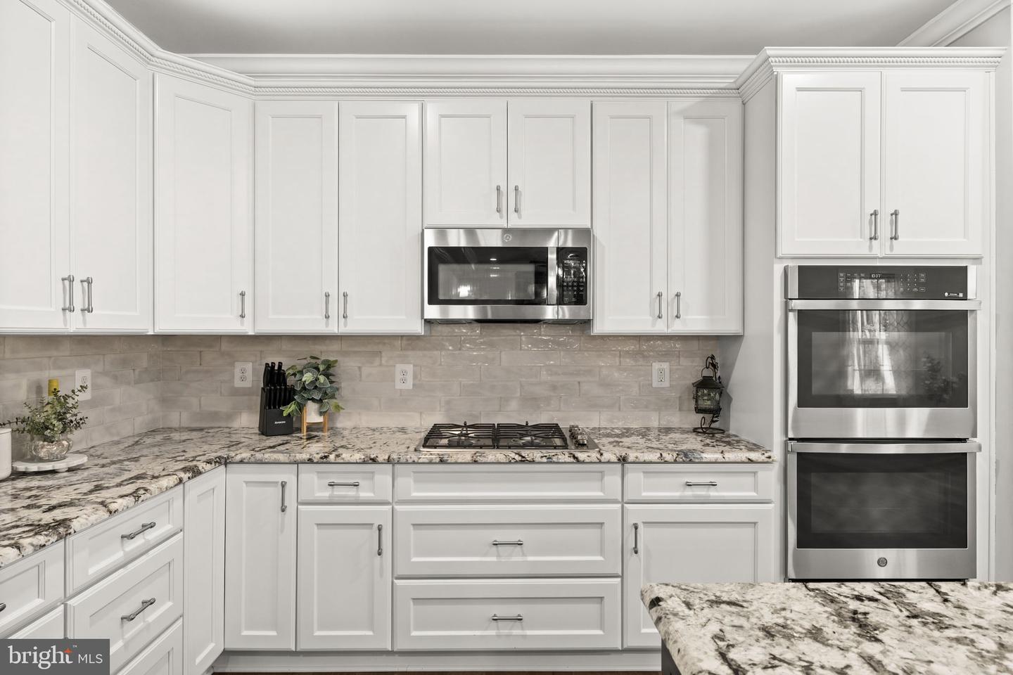 10776 Wisteria Ln Property Photo 11