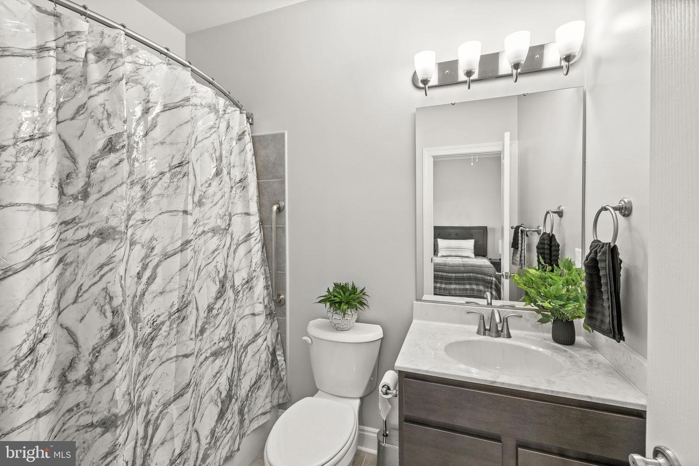 10776 Wisteria Ln Property Photo 21