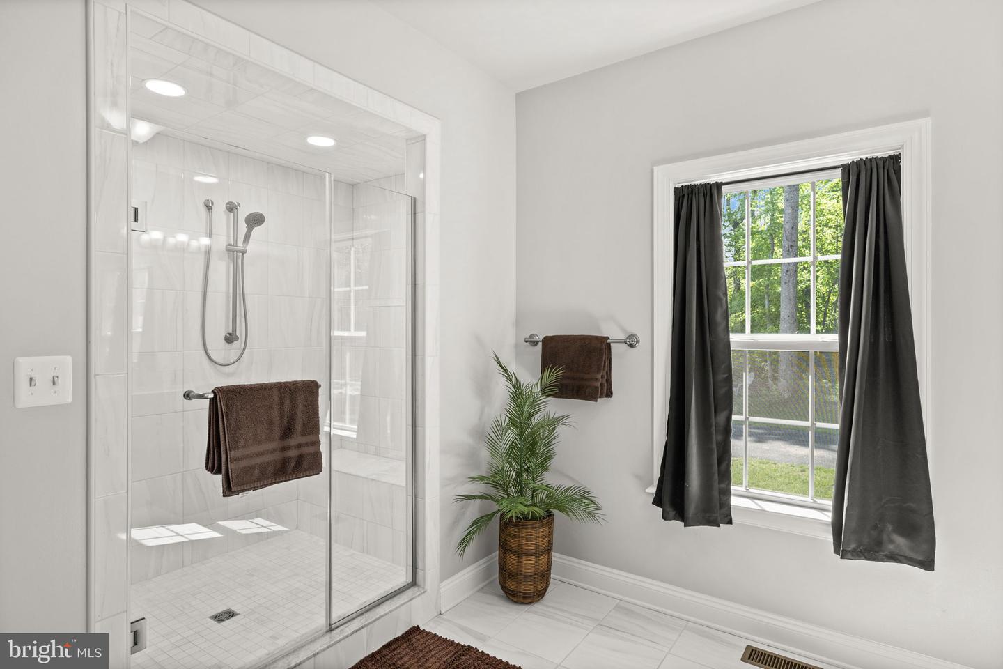 10776 Wisteria Ln Property Photo 28