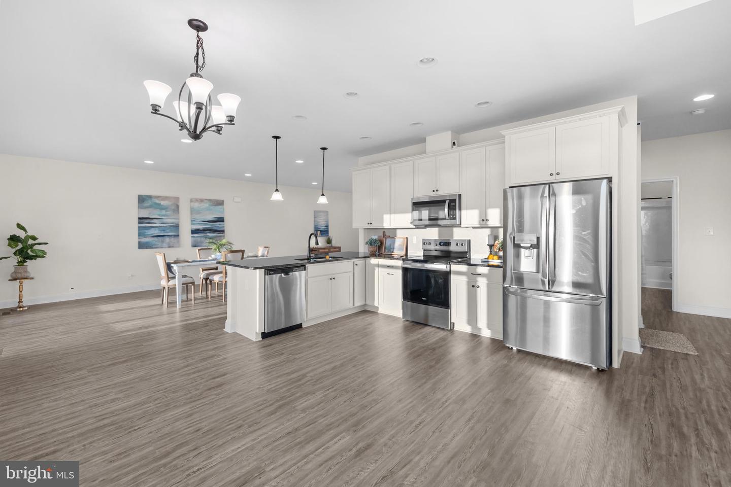 8641 Sandy Beach Ln Property Photo 24