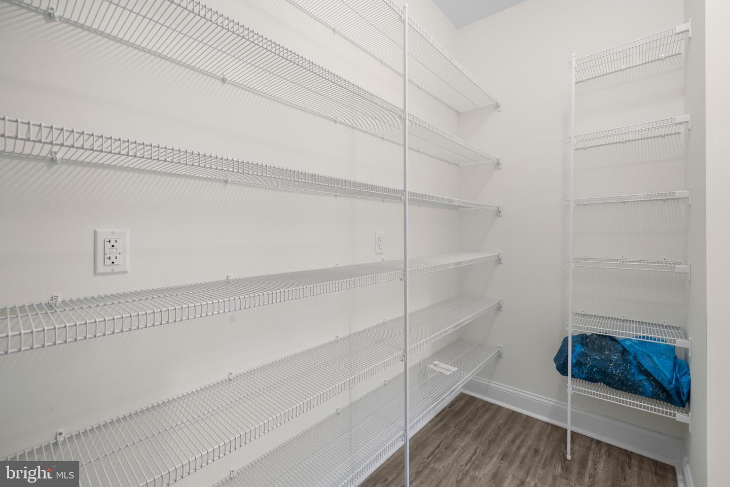 8641 Sandy Beach Ln Property Photo 37