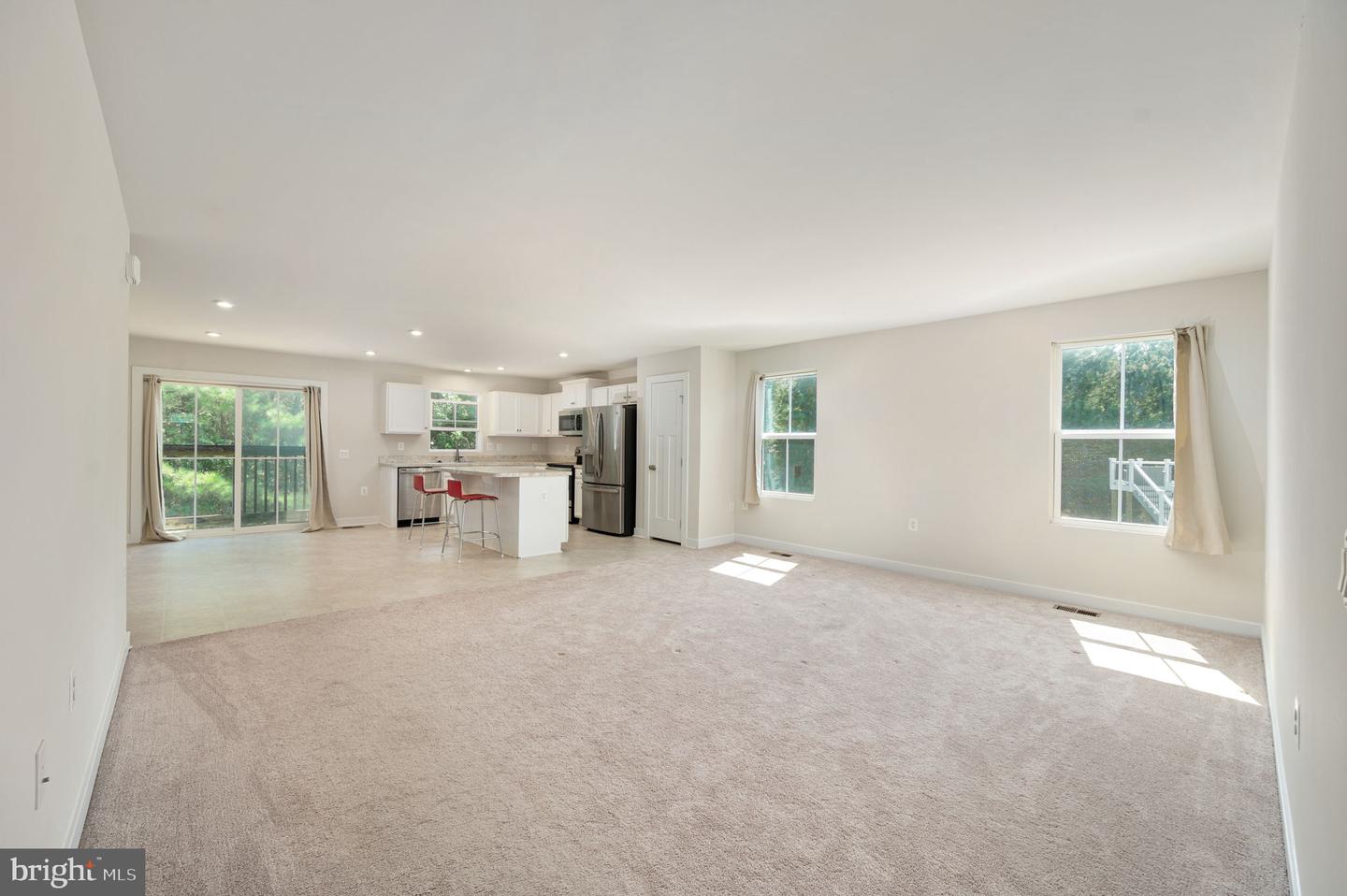 7106 Bagpipe Ln Property Photo 16