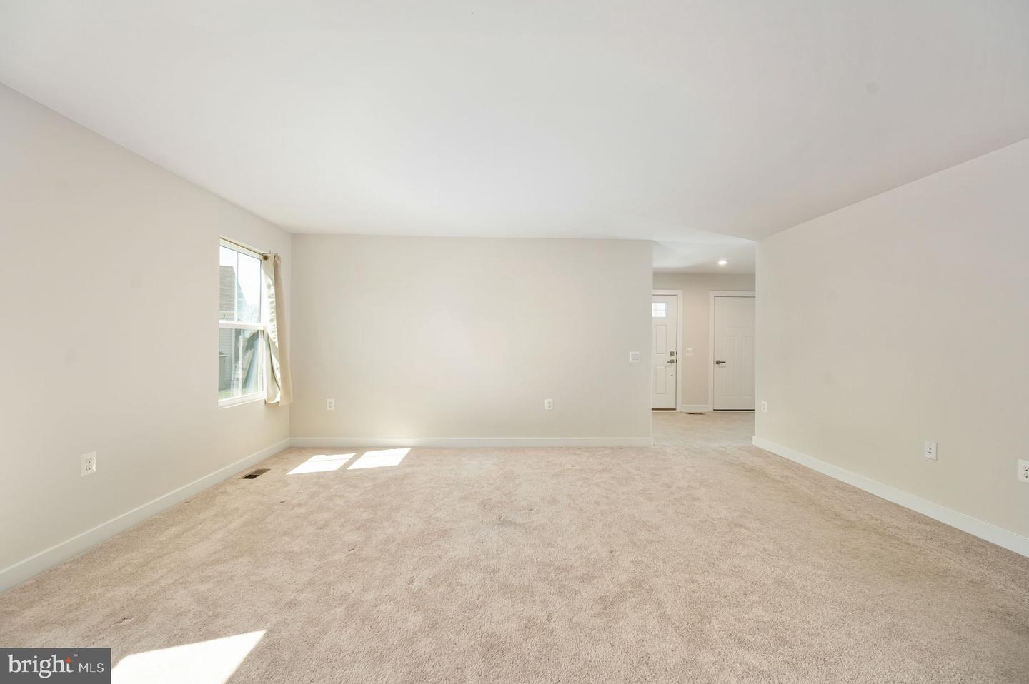 7106 Bagpipe Ln Property Photo 19