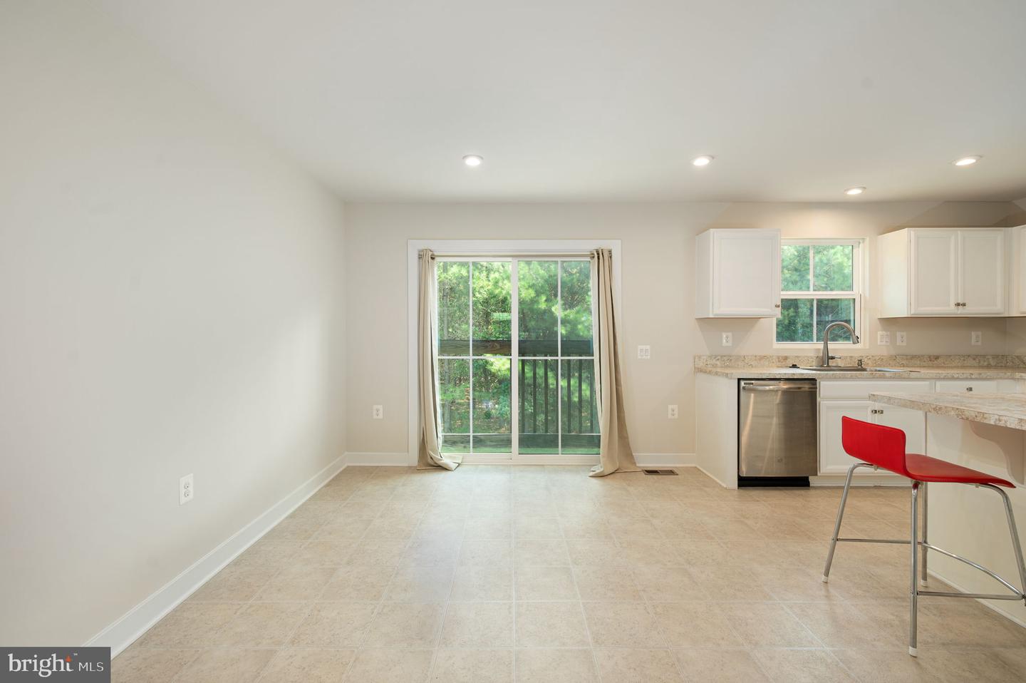 7106 Bagpipe Ln Property Photo 26
