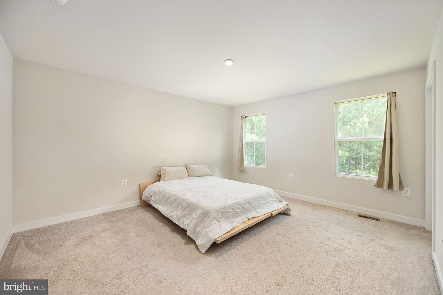 7106 Bagpipe Ln Property Photo 31