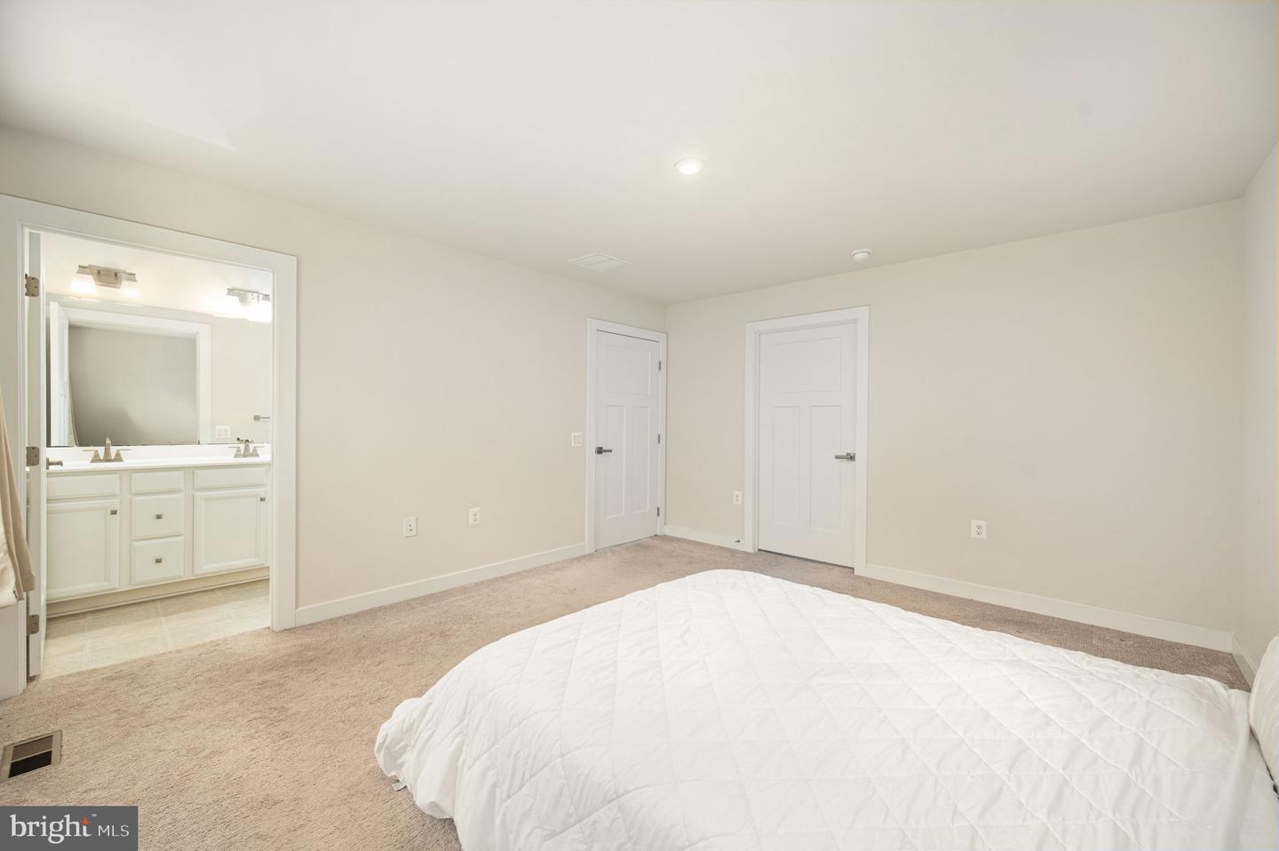 7106 Bagpipe Ln Property Photo 35