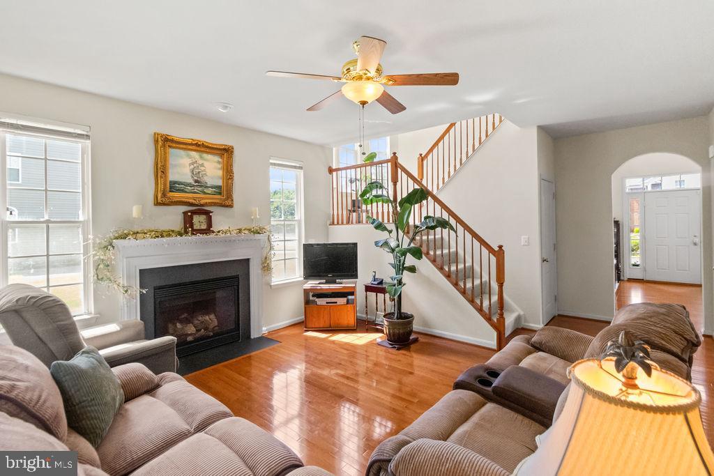 17088 Windward Ln Property Photo 4