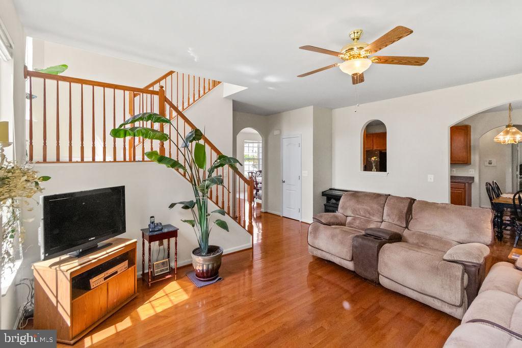 17088 Windward Ln Property Photo 5