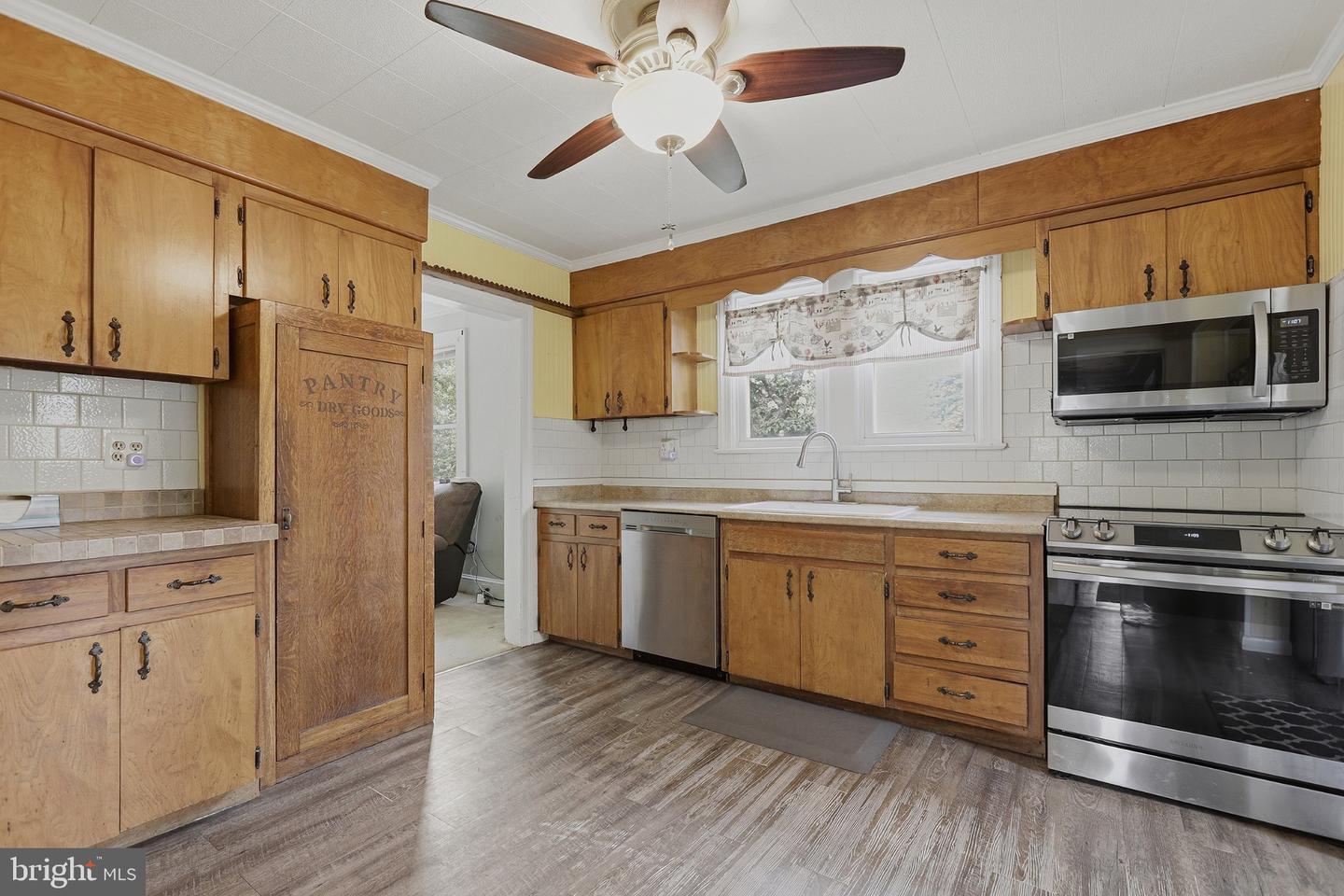 2137 Belvedere Dr Property Photo 14