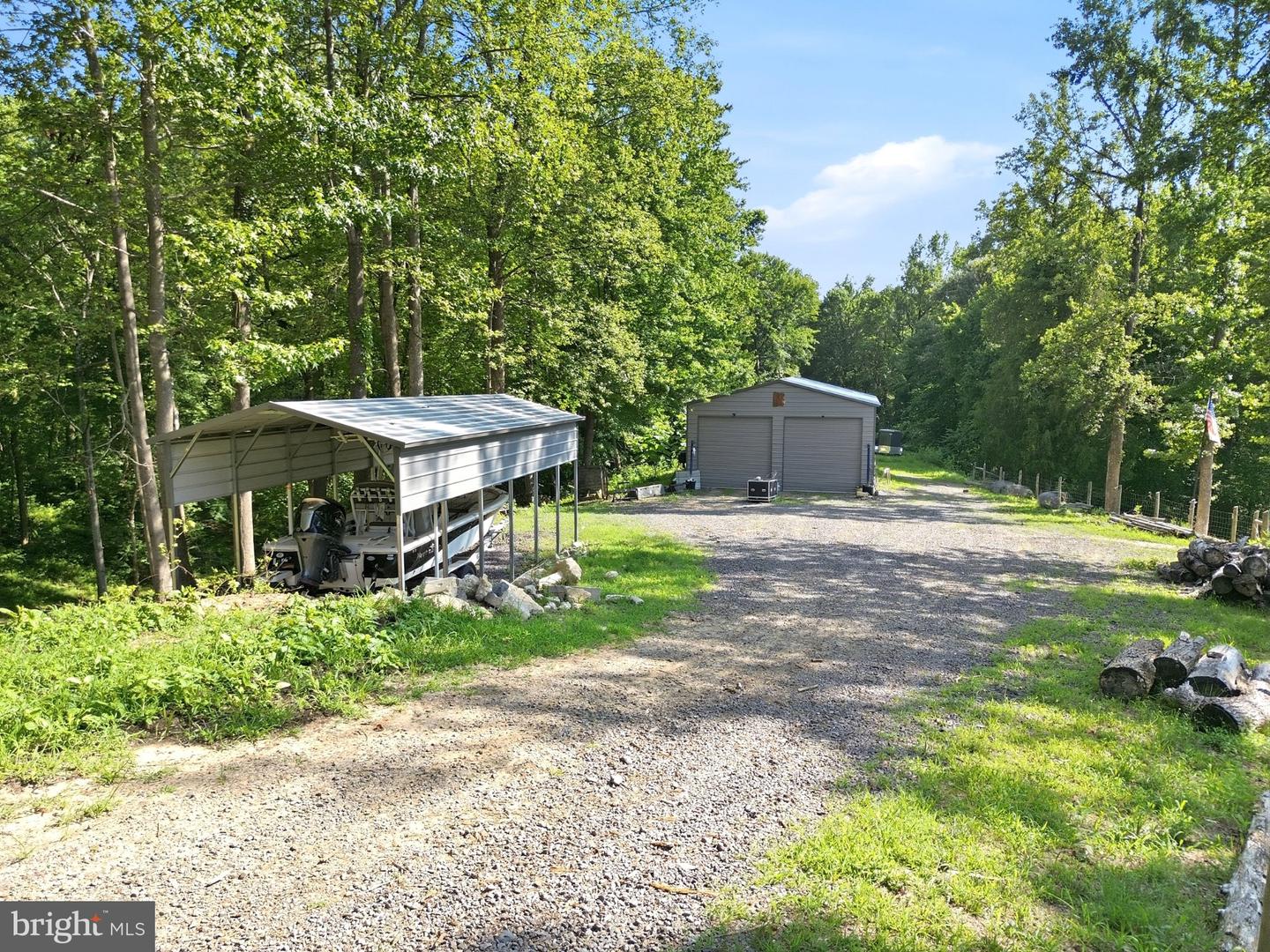 2137 Belvedere Dr Property Photo 48