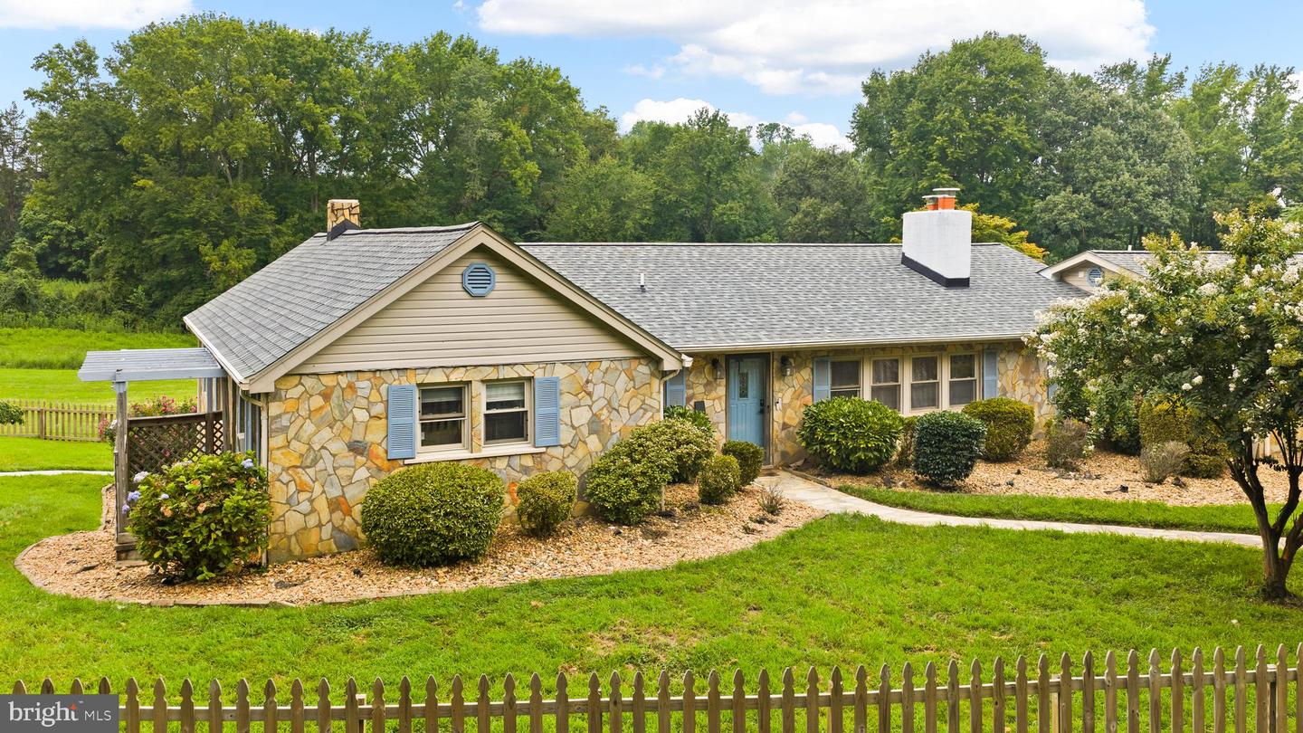 15299 Ballantrae Ave Property Photo 4
