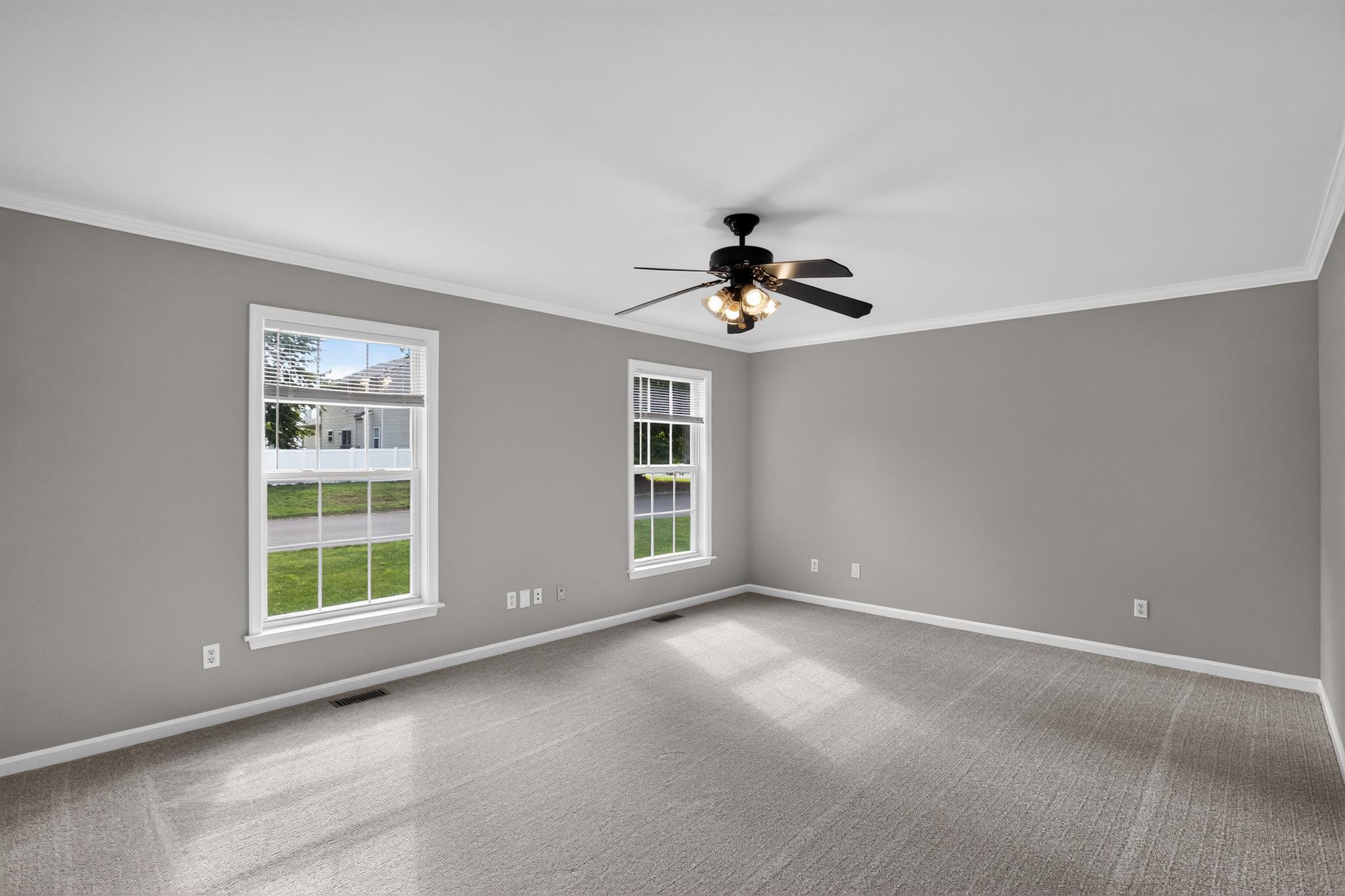 16965 Village Ln Property Photo 6