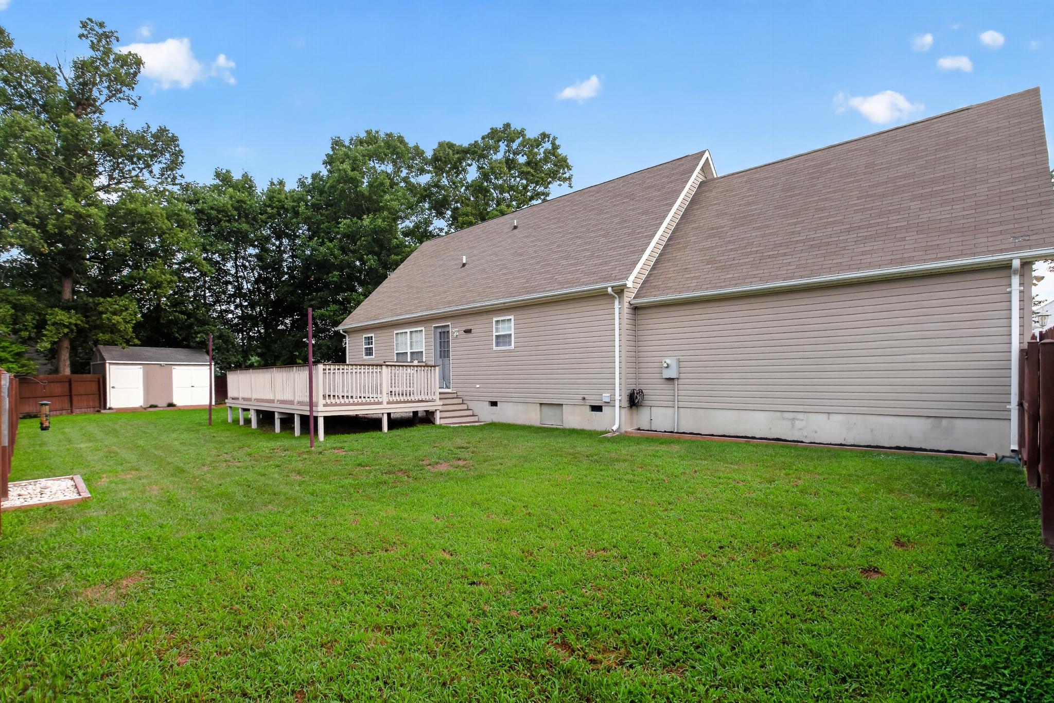 16965 Village Ln Property Photo 21