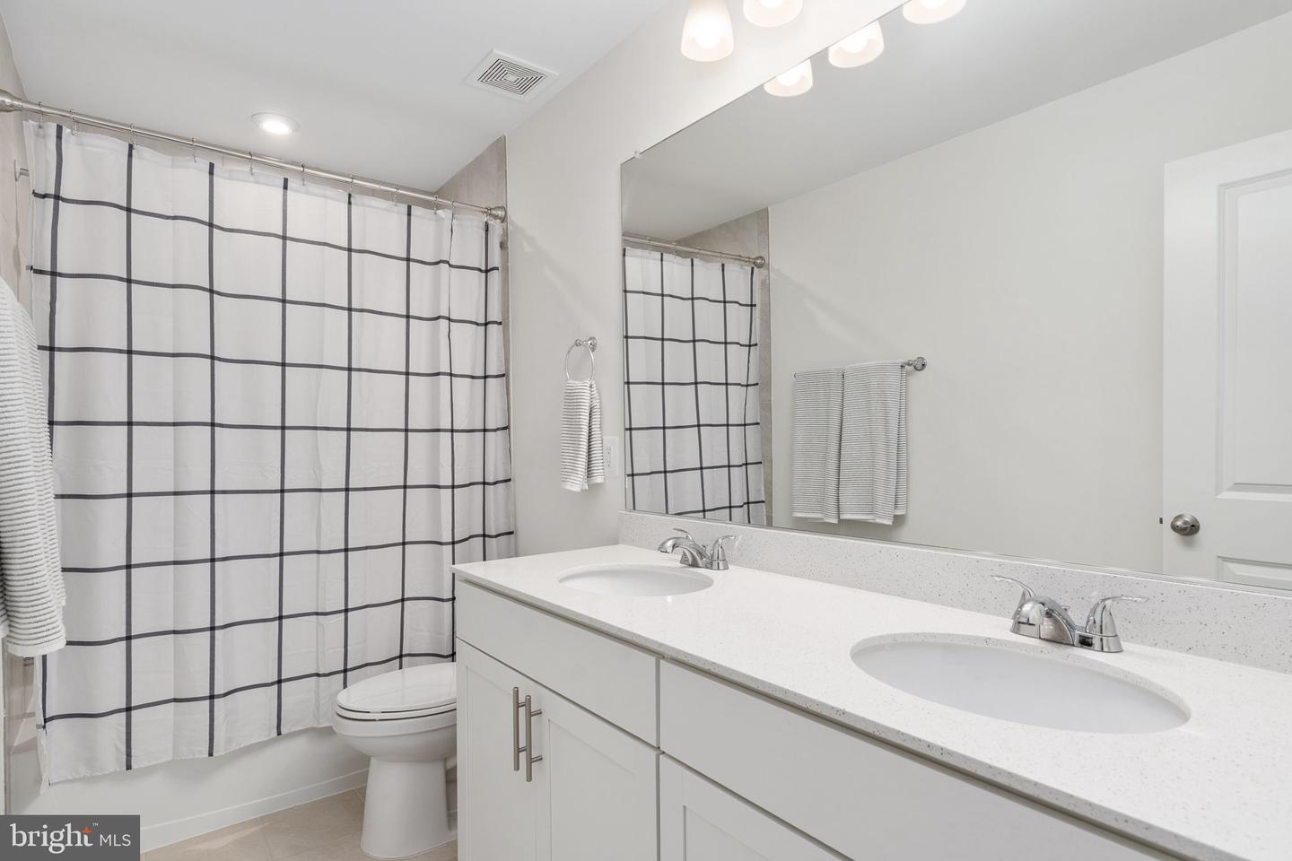 7101 Steamboat Ct Property Photo 36