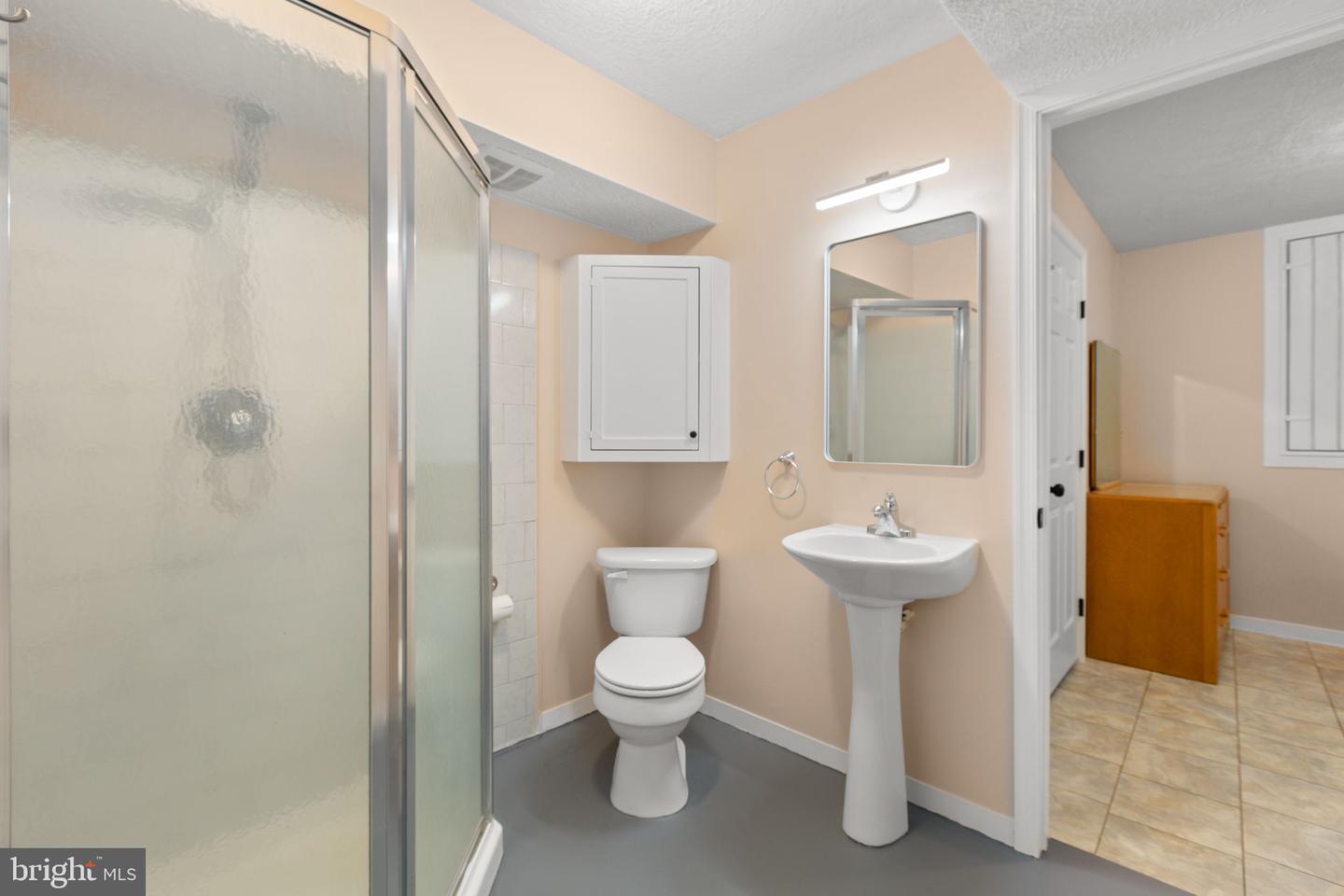 5423 Windsor Dr Property Photo 33