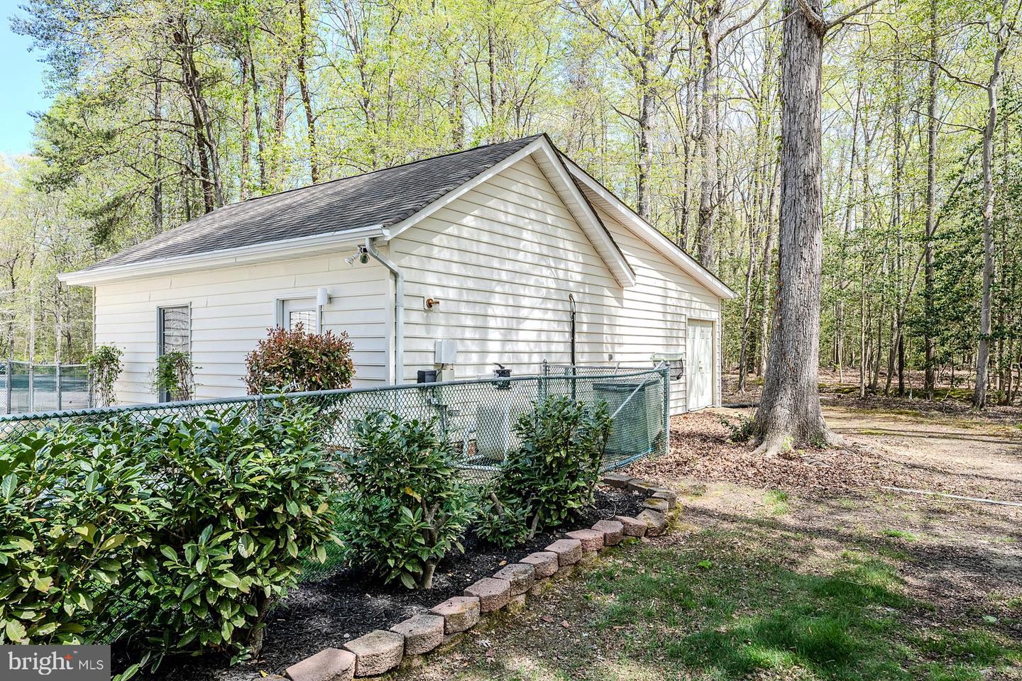 18224 Green Blvd Property Photo 8