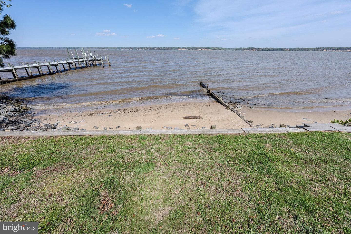 18224 Green Blvd Property Photo 10