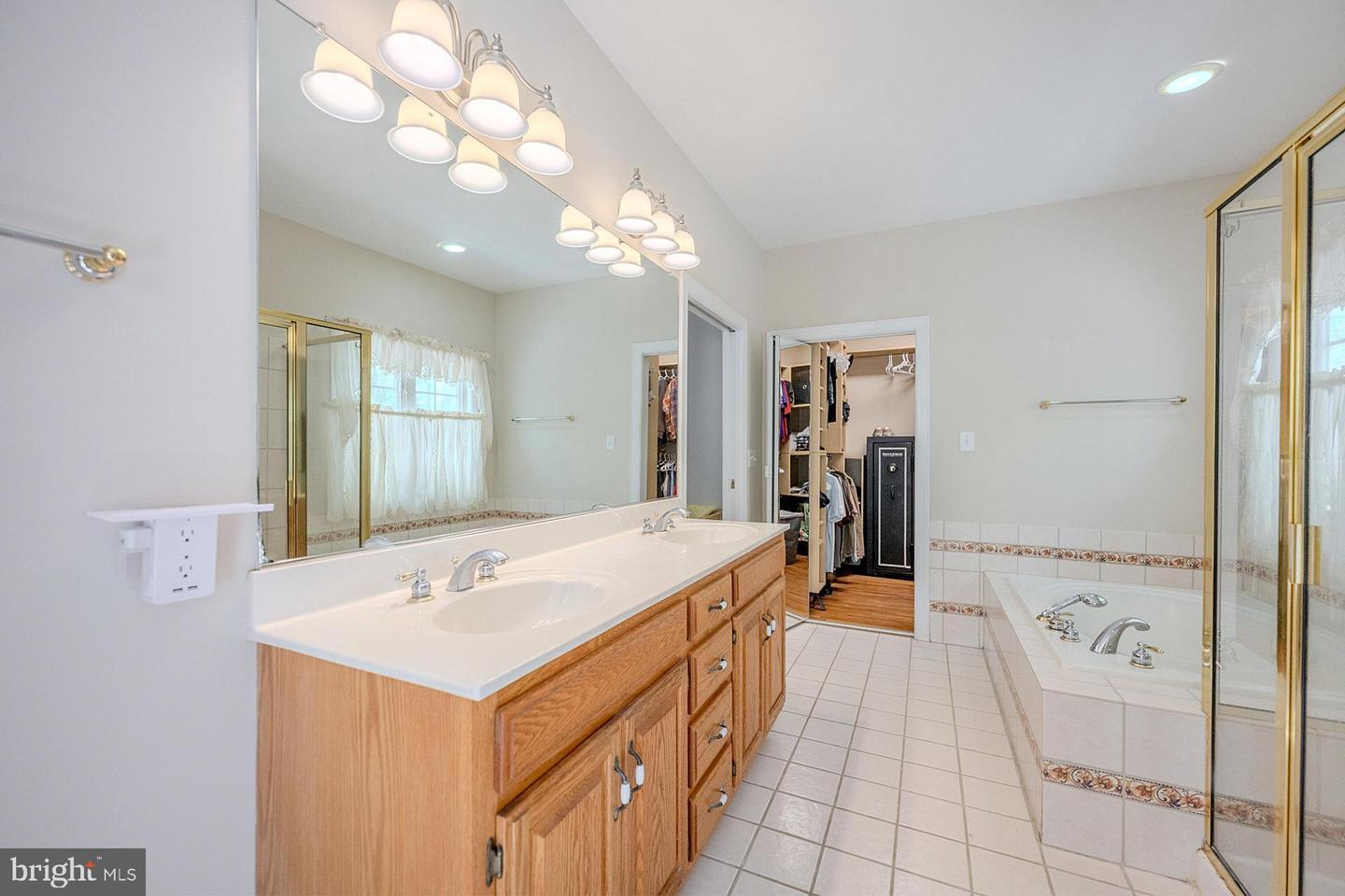18224 Green Blvd Property Photo 23