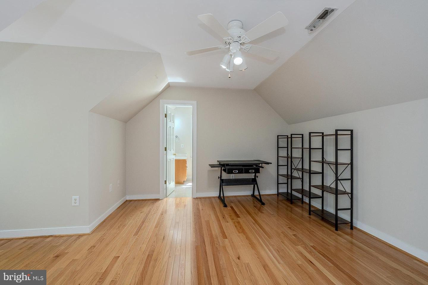 18224 Green Blvd Property Photo 30