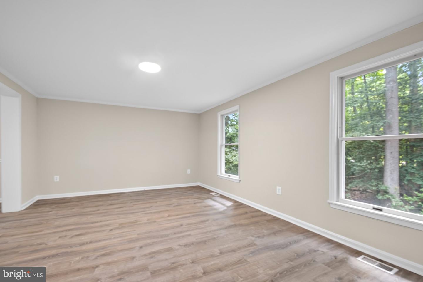 12219 Ward Rd Property Photo 4