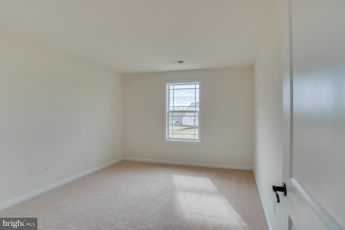 0 Delegate Property Photo 32