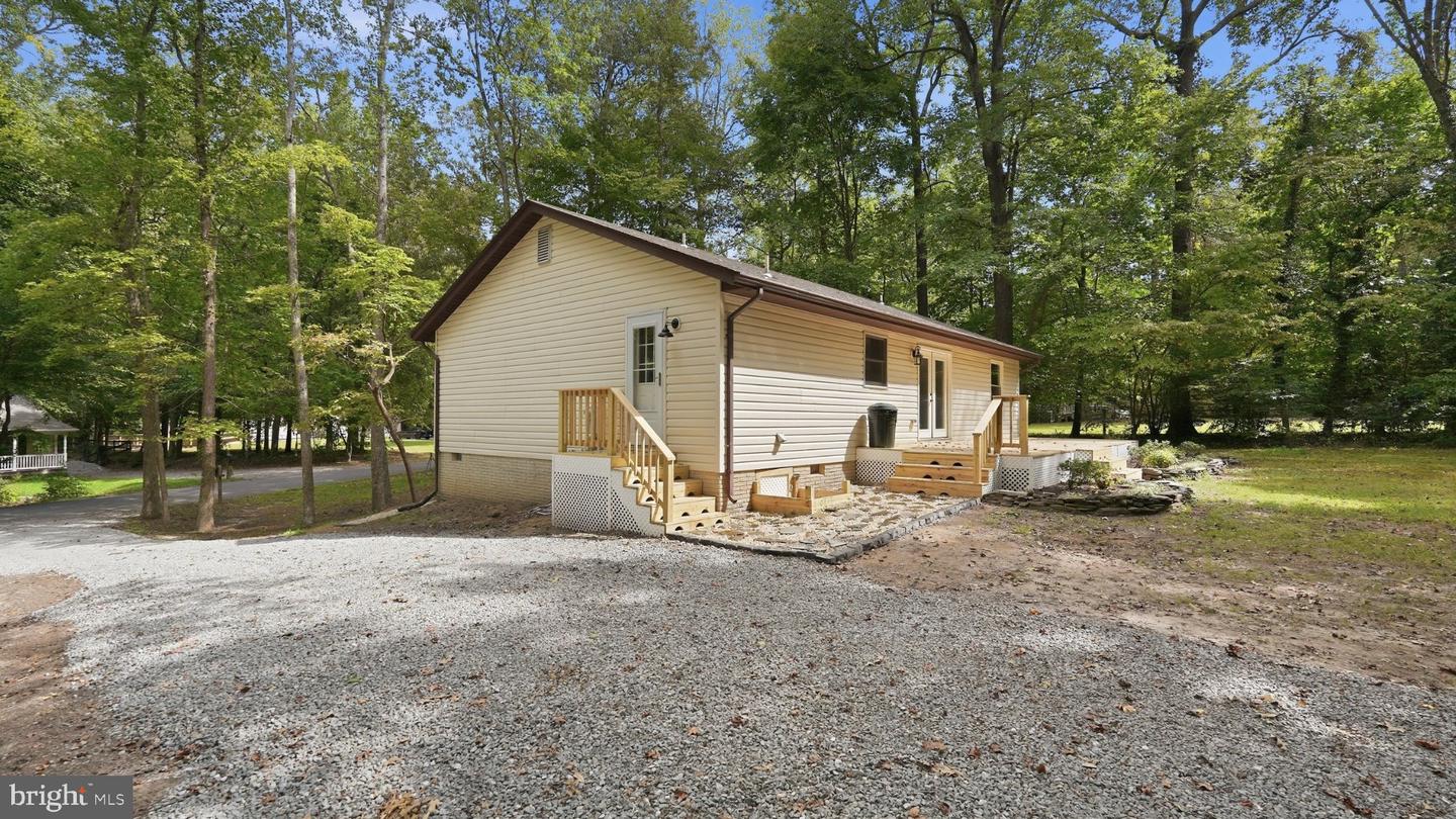 8314 Delegate Dr Property Photo 46