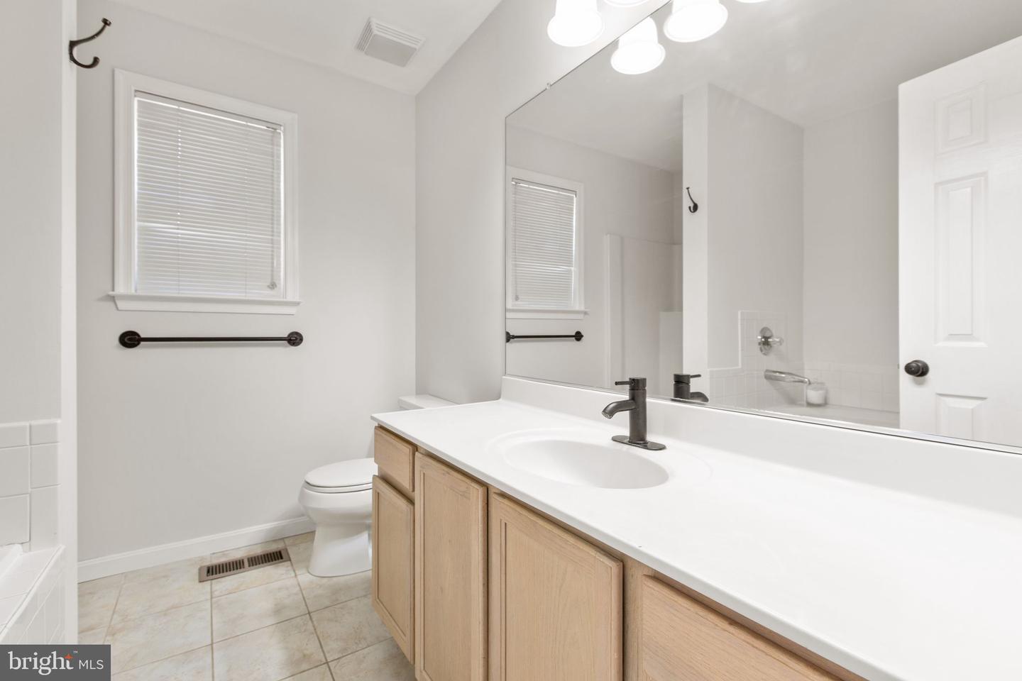 1087 Garner Dr Property Photo 10
