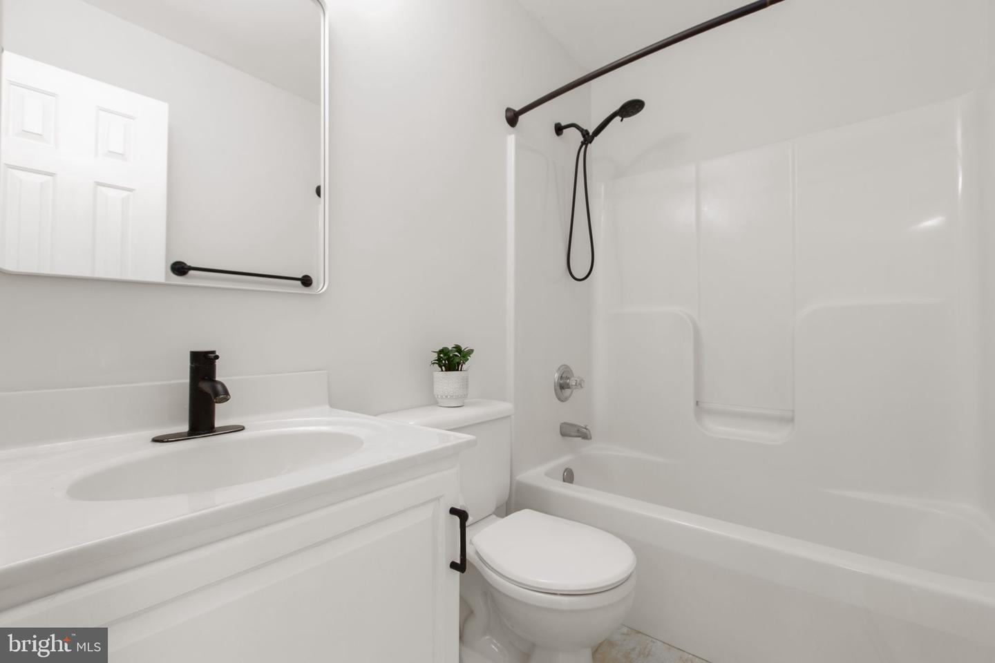 1087 Garner Dr Property Photo 15