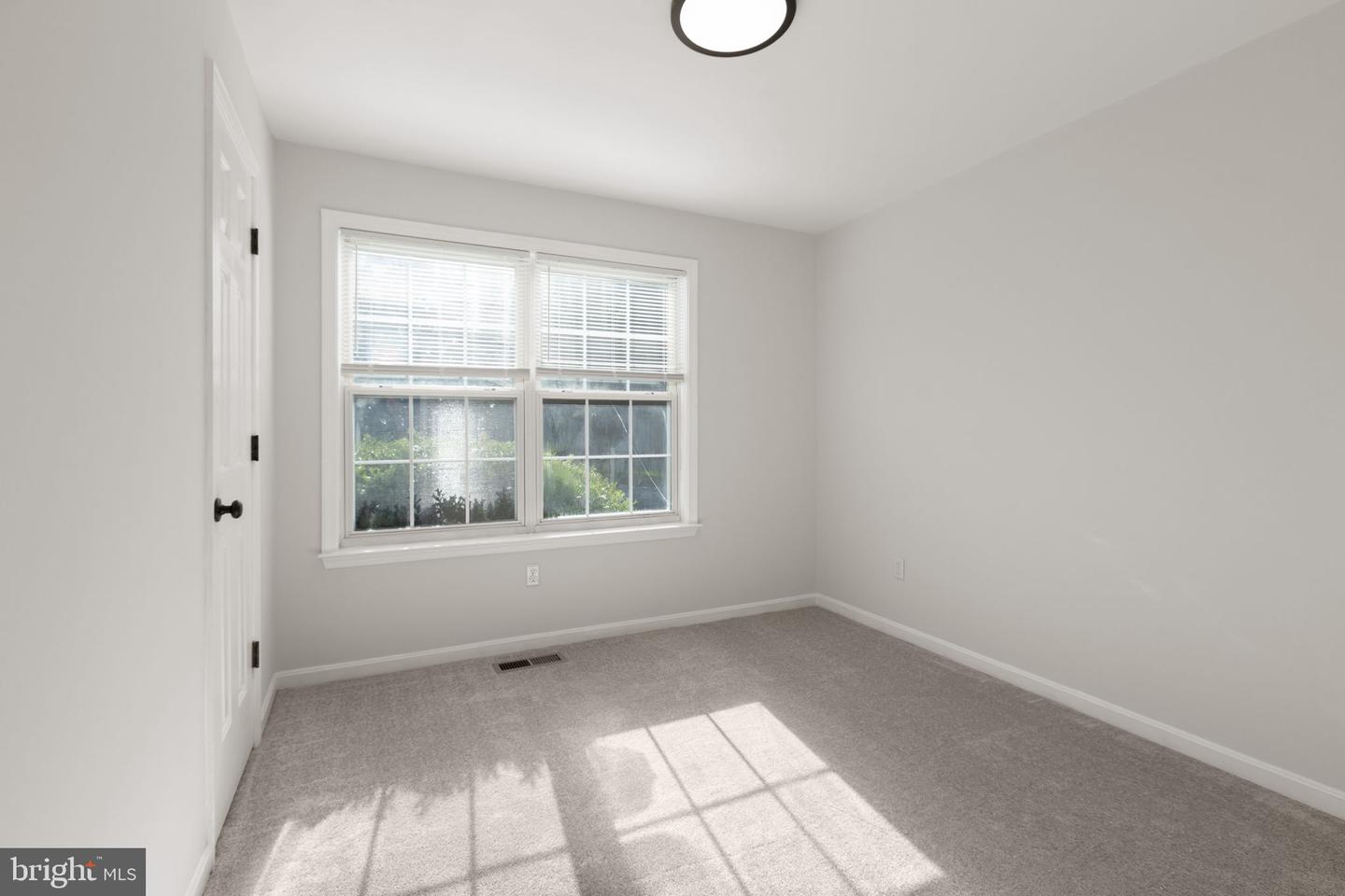 1087 Garner Dr Property Photo 16