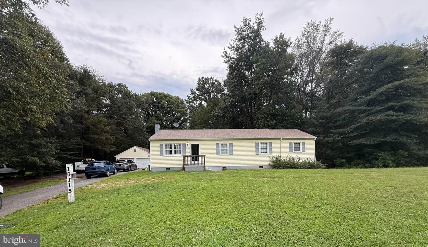 13115 Bradley Ln Property Photo 1