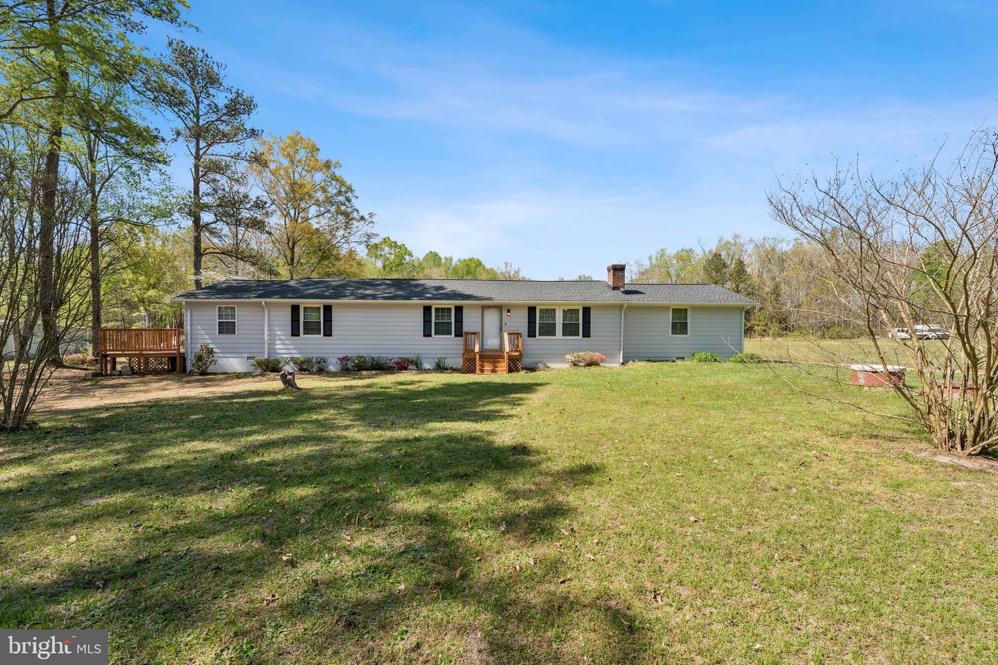 932 Eastern View Property Photo 1