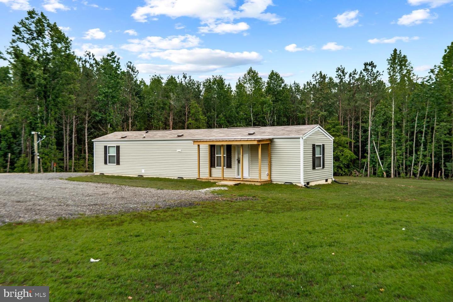 568 Reed Bridge Farm Road Property Photo 4