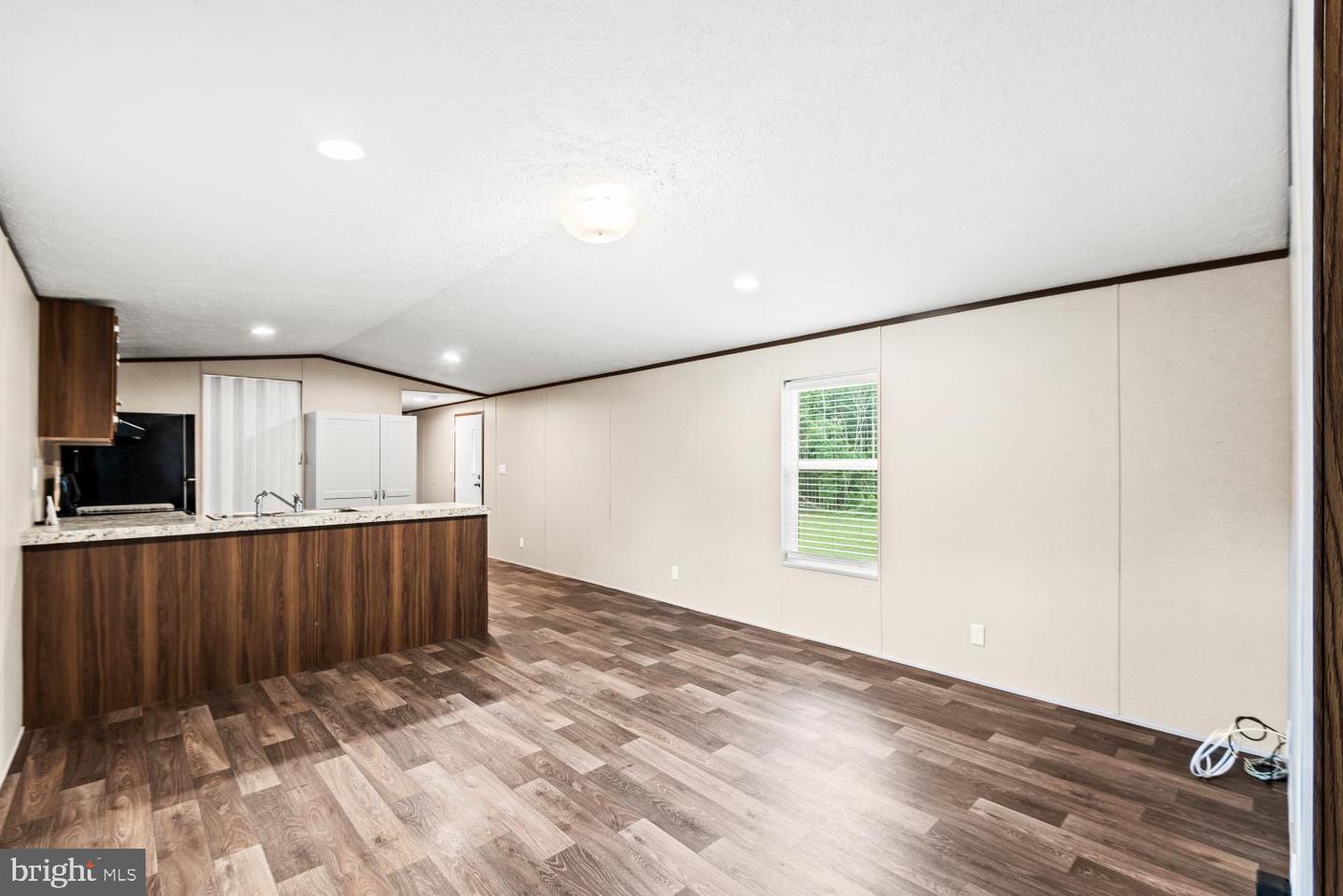 568 Reed Bridge Farm Road Property Photo 6