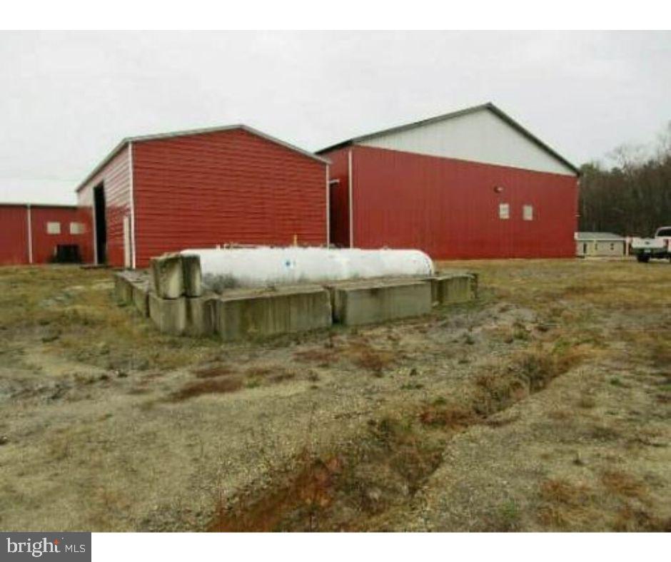 113 Roundabout Rd Property Photo 3