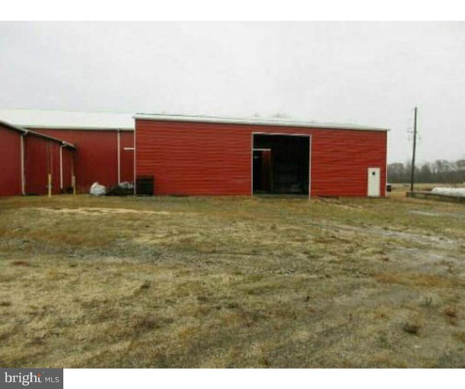 113 Roundabout Rd Property Photo 7