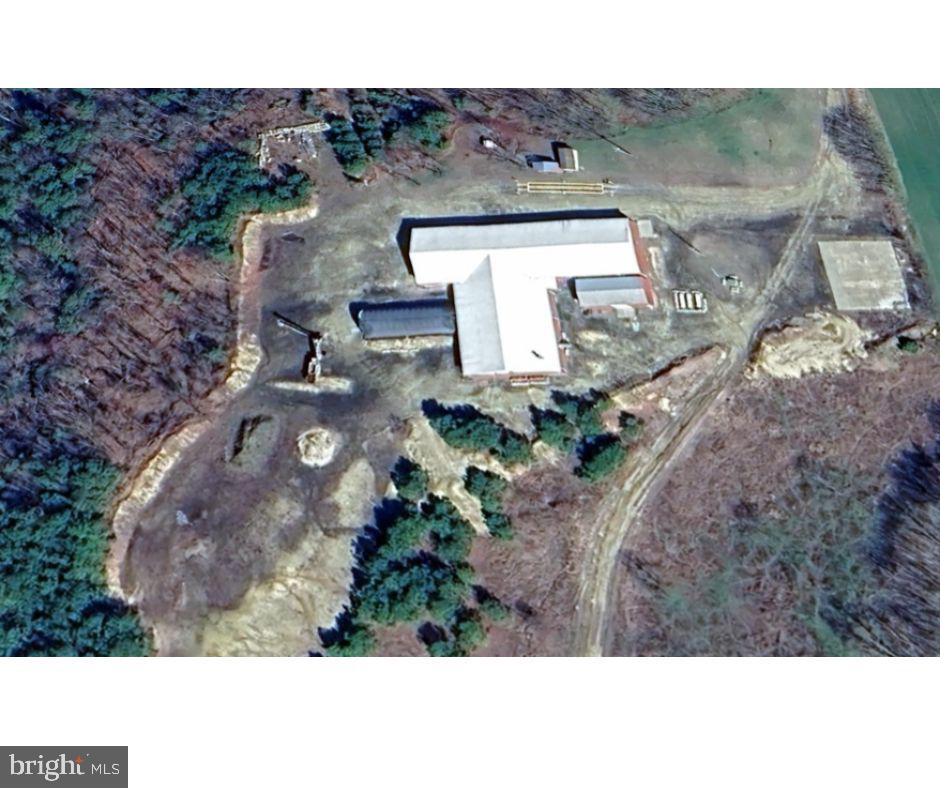 113 Roundabout Rd Property Photo 21