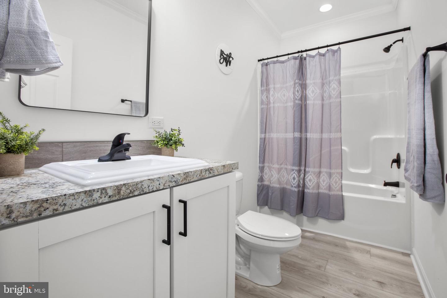 828 Mineral Ave Property Photo 33