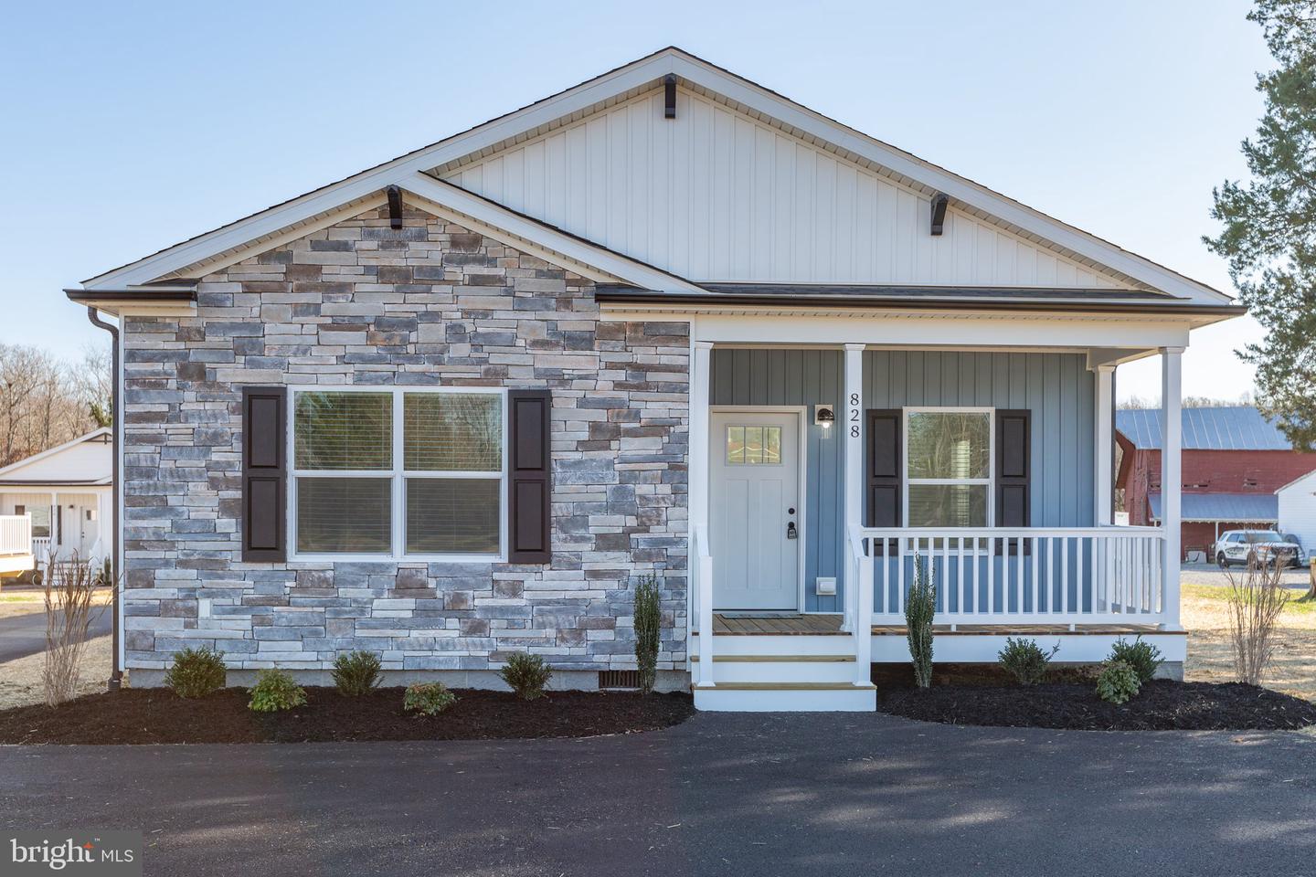 828 Mineral Ave Property Photo 35