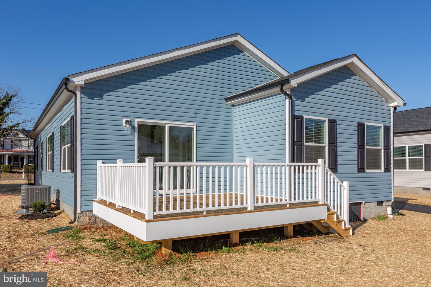 828 Mineral Ave Property Photo 39