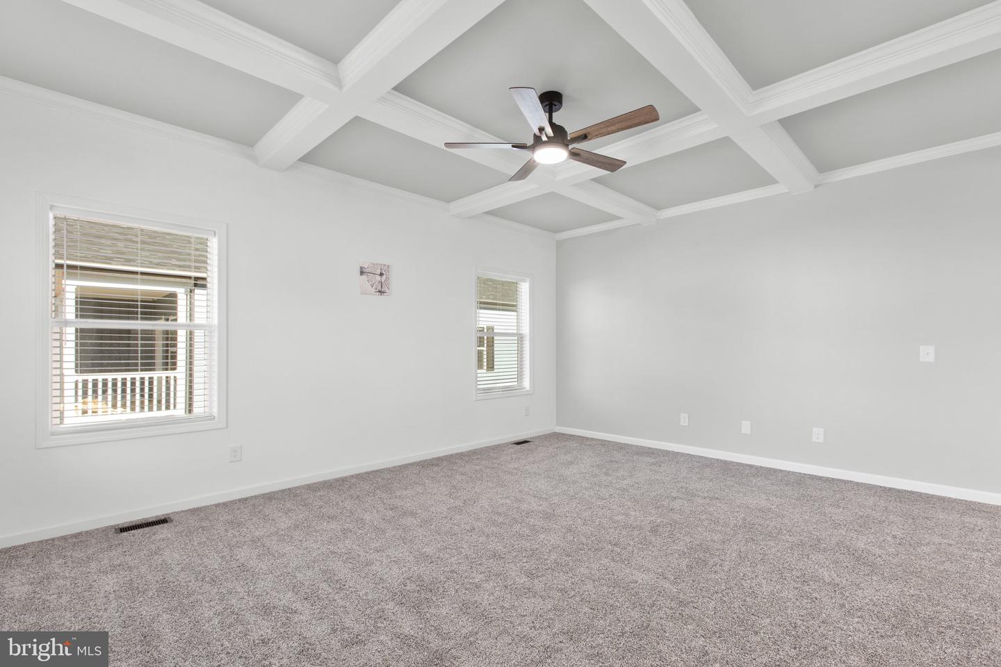 826 Mineral Ave Property Photo 6