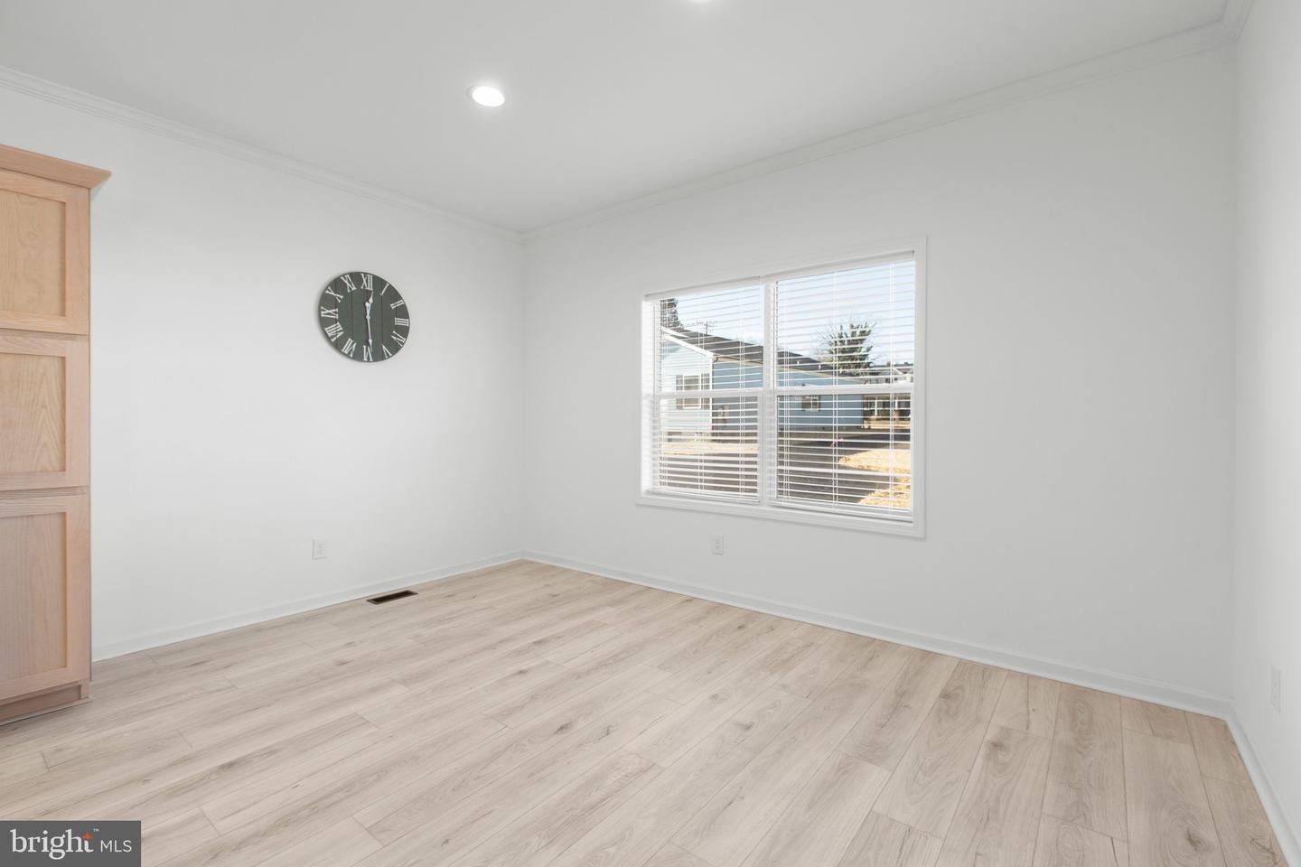 826 Mineral Ave Property Photo 14