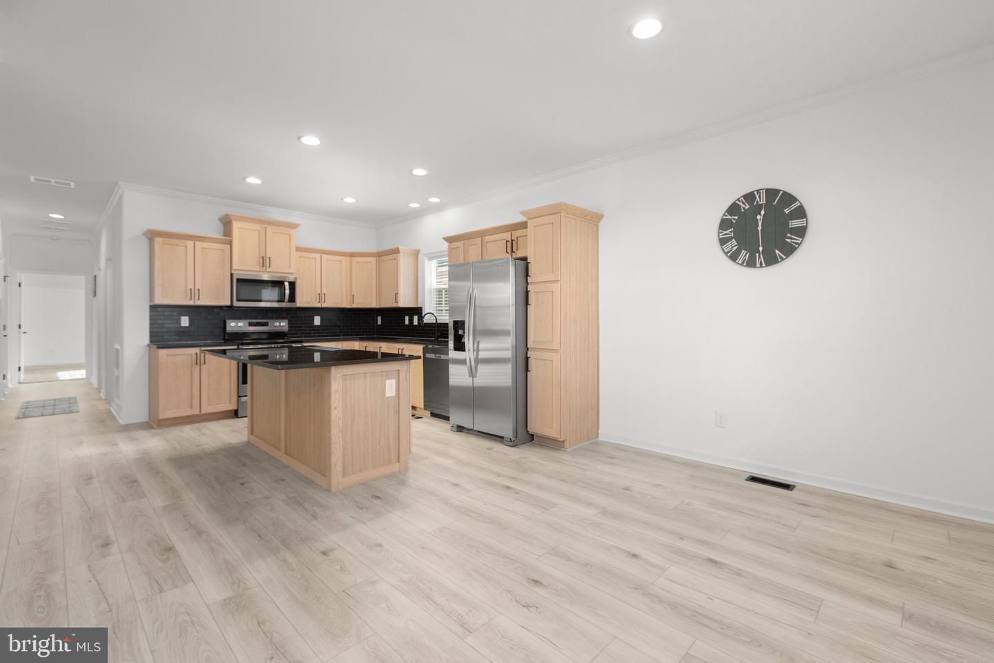 826 Mineral Ave Property Photo 15