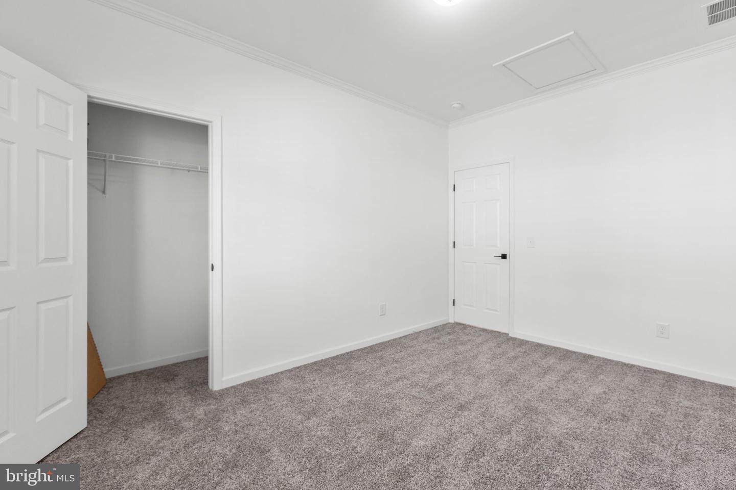 826 Mineral Ave Property Photo 18